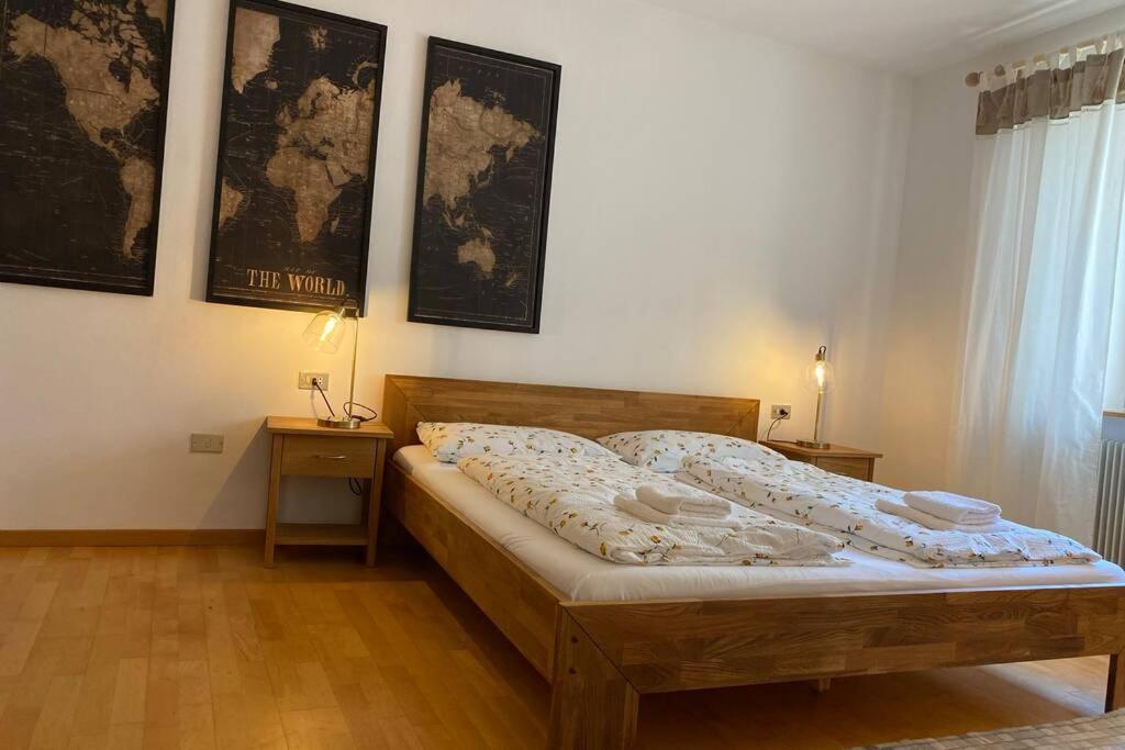 Grosse Wohnung Mit Garagenparkplatz فِيي المظهر الخارجي الصورة